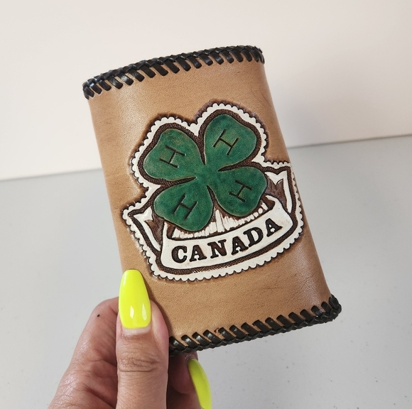 Vintage Tooled Brown Leather Wallet Mens Handmade 1970s 70s 4H Canada Western - Picture 1 of 6